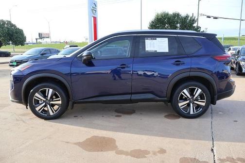 Blu Blk Roof 2024 Nissan Rogue SL