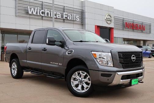 2024 Nissan Titan XD SV