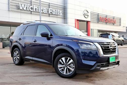 2024 Nissan Pathfinder SL