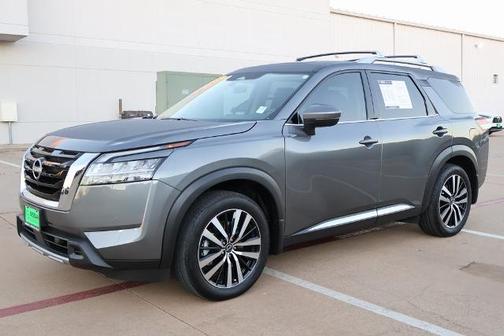 2024 Nissan Pathfinder Platinum