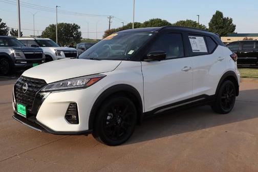 2024 Nissan Kicks SR