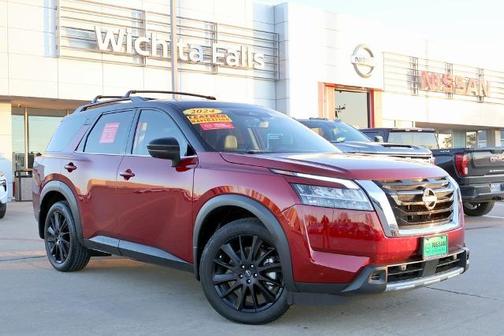 2024 Nissan Pathfinder SL