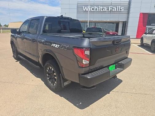 2024 Nissan Titan PRO-4X