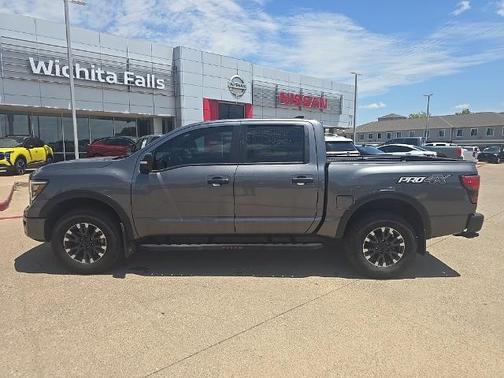 2024 Nissan Titan PRO-4X