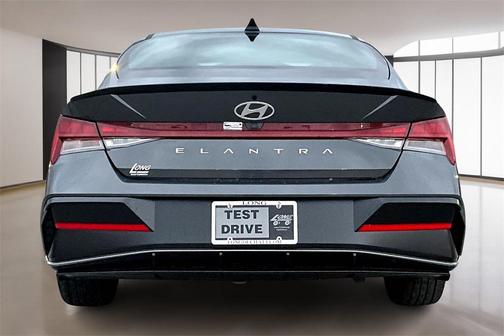2026 Hyundai ELANTRA SEL
