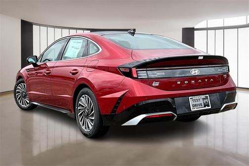 2025 Hyundai SONATA Hybrid Limited