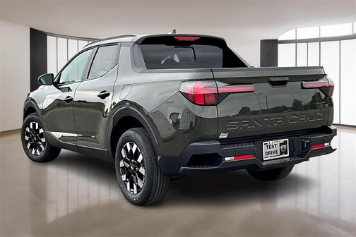 2025 Hyundai SANTA CRUZ SEL Activity