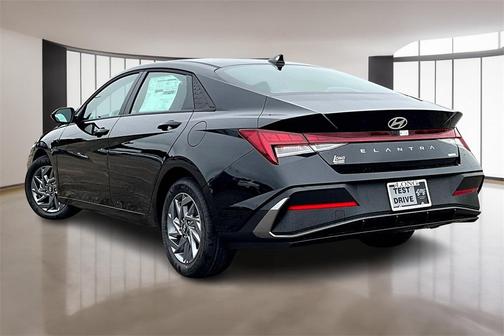 2025 Hyundai ELANTRA HEV Blue