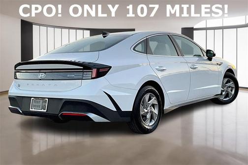 2025 Hyundai SONATA SE