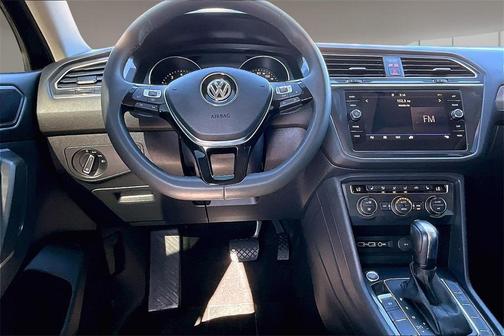 2020 Volkswagen Tiguan 2.0T SE