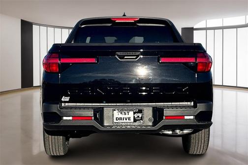 2025 Hyundai SANTA CRUZ SE