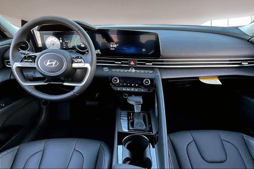 Black 2025 Hyundai ELANTRA Limited