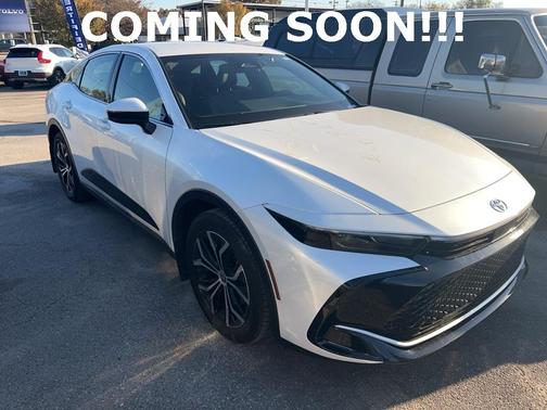 2025 Toyota Crown XLE