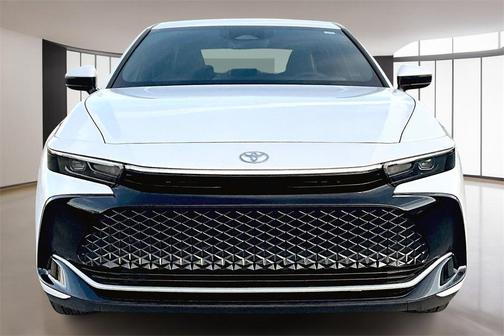 2025 Toyota Crown XLE