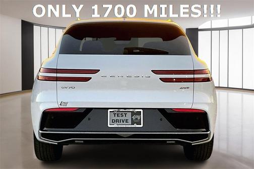 2026 Genesis GV70 2.5T