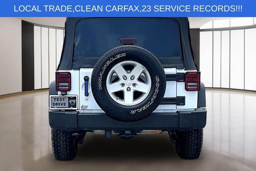 Bright White Clearcoat 2017 Jeep Wrangler Unlimited Sport