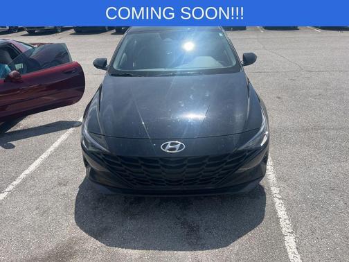 Phantom Black 2023 Hyundai ELANTRA SEL