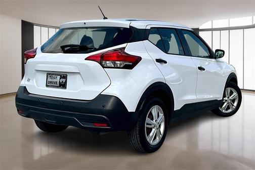 2020 Nissan Kicks S