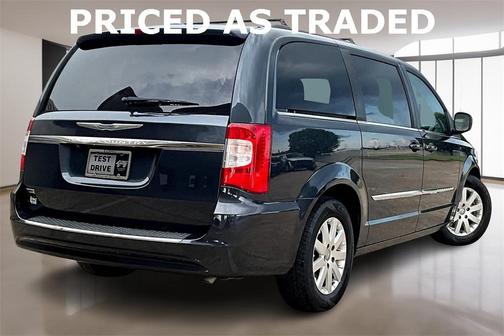 2014 Chrysler Town & Country Touring