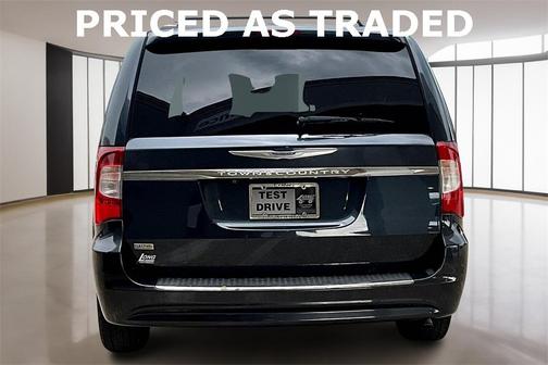 2014 Chrysler Town & Country Touring