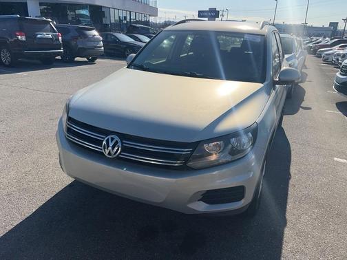 2015 Volkswagen Tiguan Auto S
