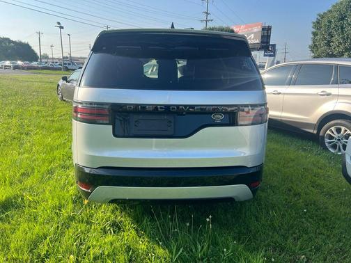 Hakuba Silver 2021 Land Rover Discovery R-Dynamic S