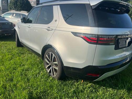 Hakuba Silver 2021 Land Rover Discovery R-Dynamic S