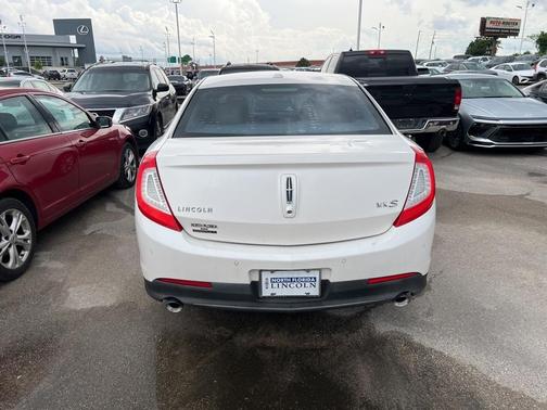2014 Lincoln MKS Base