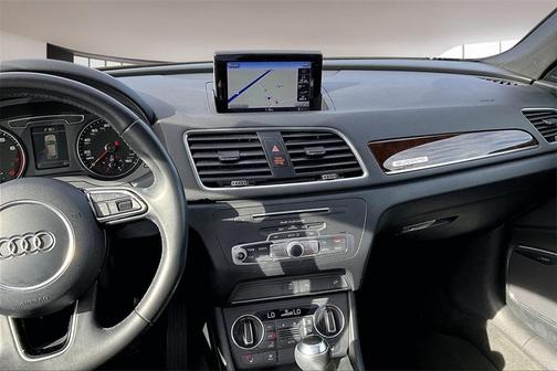 2016 Audi Q3 2.0T Prestige