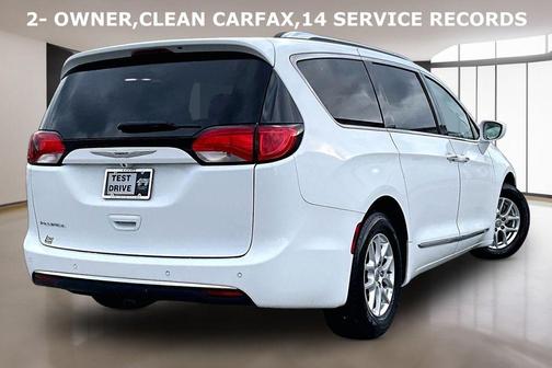 2020 Chrysler Pacifica Touring-L