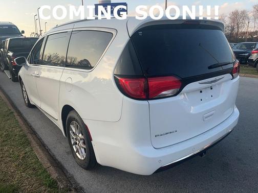 2020 Chrysler Pacifica Touring-L