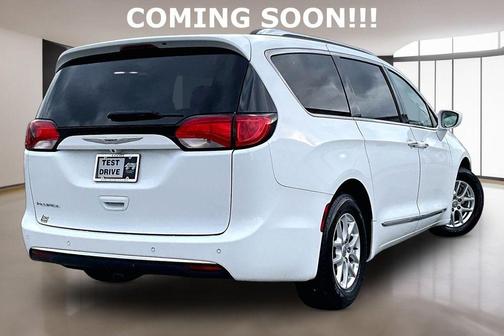 2020 Chrysler Pacifica Touring-L