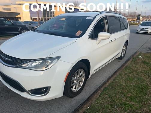 2020 Chrysler Pacifica Touring-L