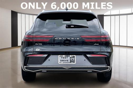 2026 Genesis GV70 2.5T