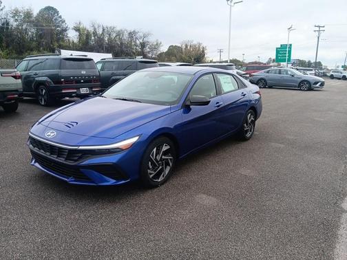 2025 Hyundai ELANTRA SEL Sport
