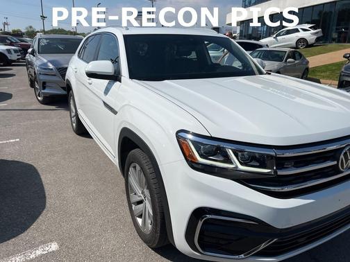 2022 Volkswagen Atlas Cross Sport 2.0T SEL R-Line