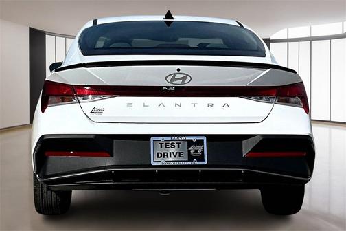 2026 Hyundai ELANTRA SEL