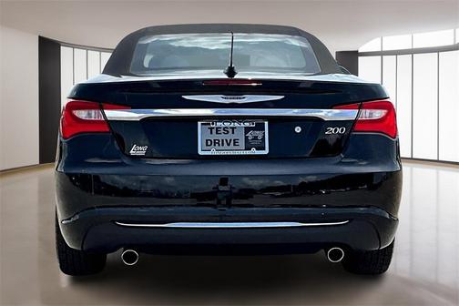 2013 Chrysler 200 Touring