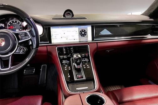 2017 Porsche Panamera Turbo