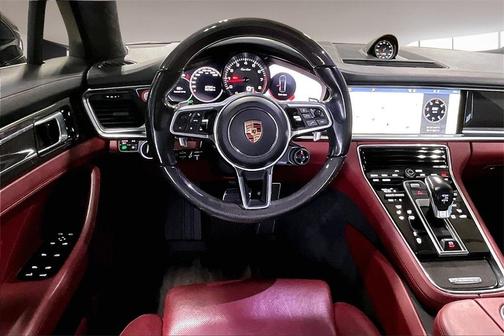 2017 Porsche Panamera Turbo