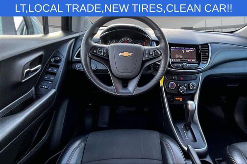 Silver Ice Metallic 2022 Chevrolet Trax LT
