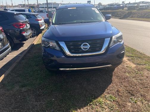 2020 Nissan Pathfinder S