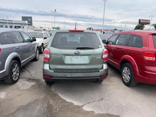 2015 Subaru Forester 2.5i