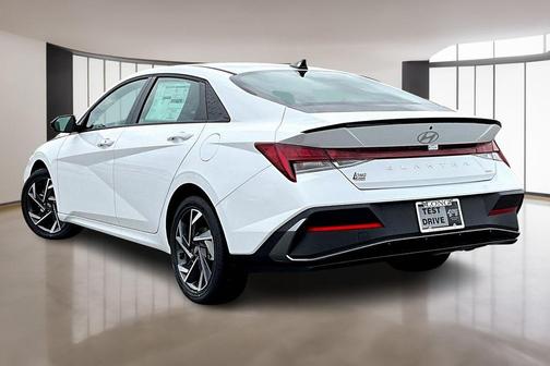 White 2025 Hyundai ELANTRA HEV SEL Sport