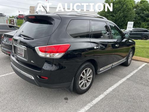 2013 Nissan Pathfinder SL