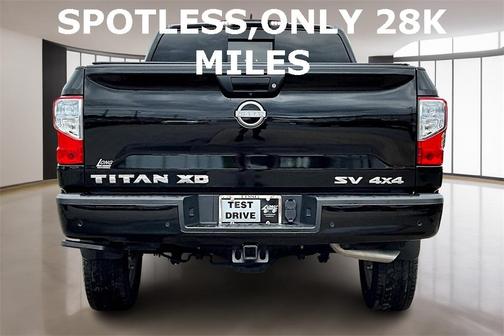 2023 Nissan Titan XD SV