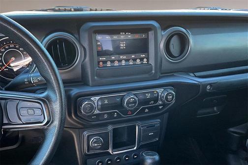 2022 Jeep Gladiator Sport