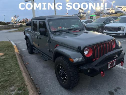 2022 Jeep Gladiator Sport
