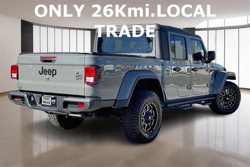 2022 Jeep Gladiator Sport