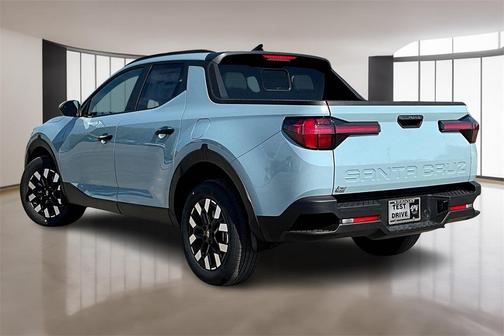 2025 Hyundai SANTA CRUZ SEL Activity